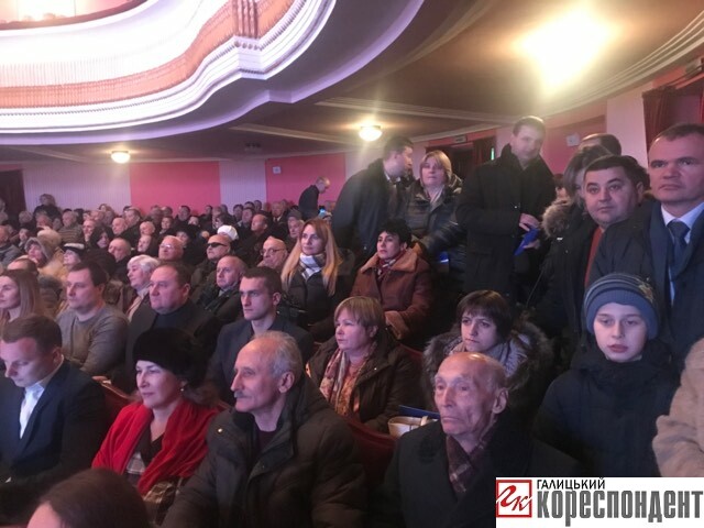 03.12.18 Frankivsk Koshulynskogo vyhvaliajyt posadovi osoby miskrady1